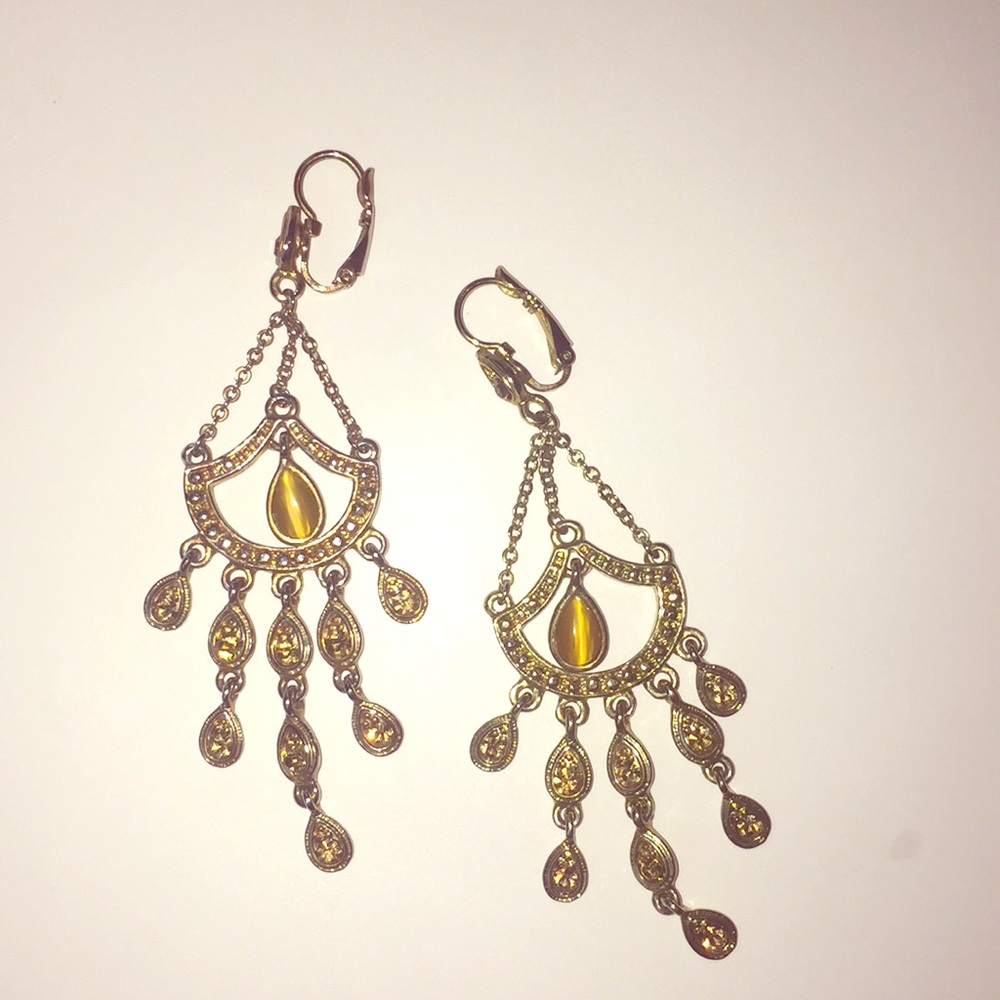 Dangle earrings